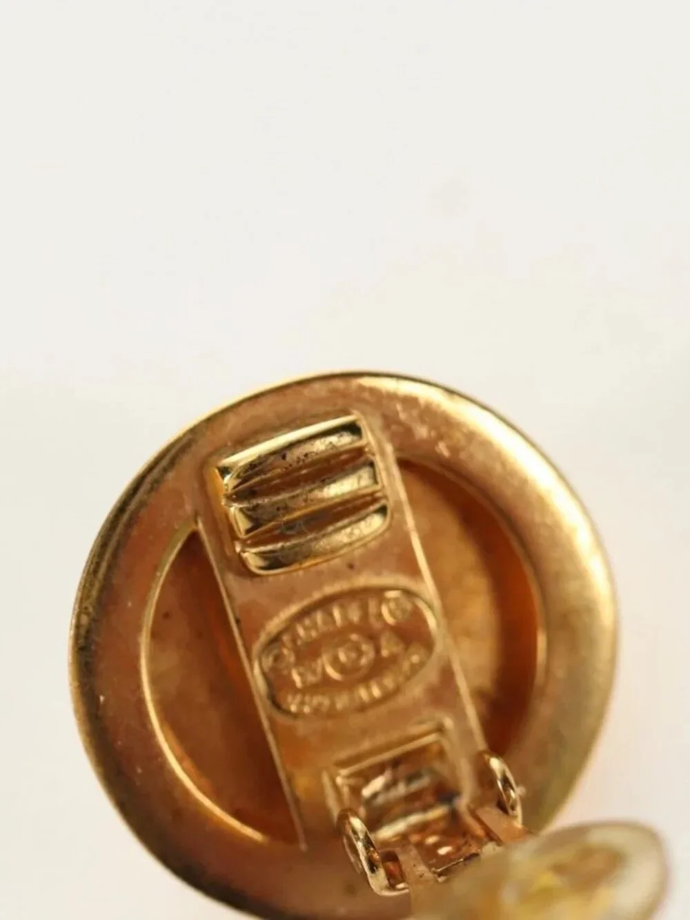 CHANEL Earring metal Gold Tone CC Auth 180936M